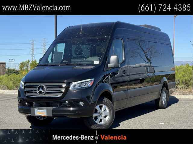 2025 Mercedes-Benz Sprinter Passenger Van 2500 Standard Roof I4 Diesel HO 144" RWD, 4N6097, Photo 1