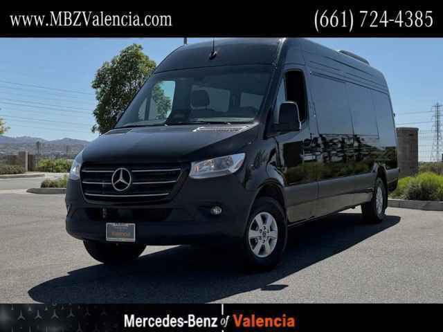 2026 Mercedes-Benz Sprinter Passenger Van 2500 High Roof I4 Diesel 170" RWD, 4N7924, Photo 1
