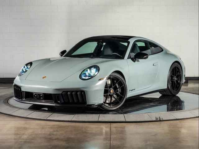 2025 Porsche 718 Cayman GT4 RS Coupe, SCP1831, Photo 1
