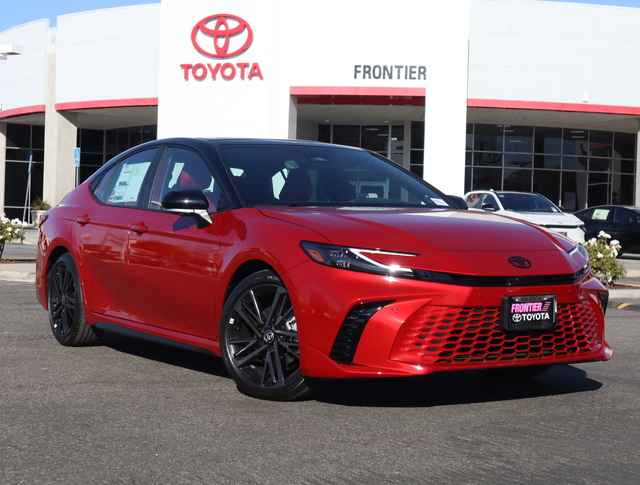 2025 Toyota Camry LE, SU093422, Photo 1