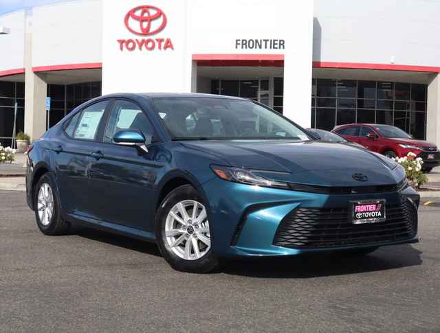 2025 Toyota Camry LE, SU092786, Photo 1