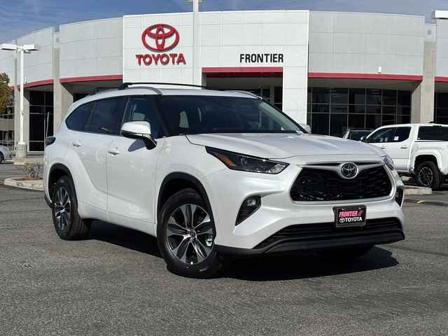 2021 Toyota Highlander XLE FWD, MS052189P, Photo 1