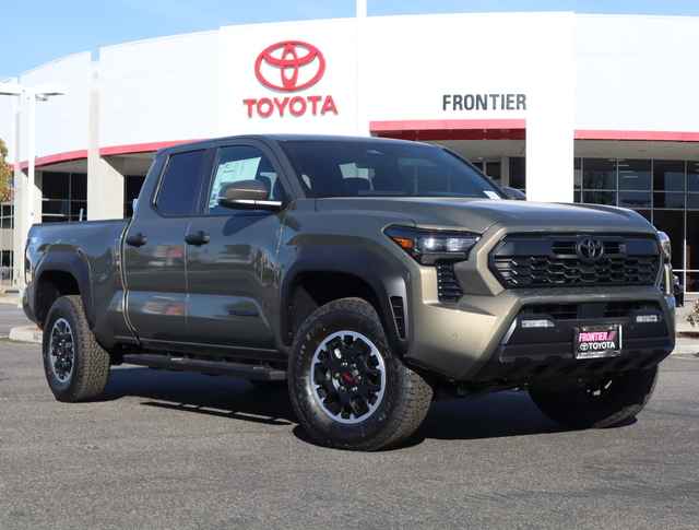 2025 Toyota Tacoma 4WD SR Double Cab 5' Bed MT, SM094643, Photo 1