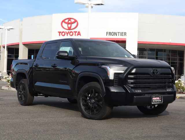 2025 Toyota Tundra 4WD Limited CrewMax 5.5' Bed, SX242396, Photo 1