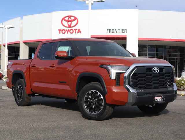 2025 Toyota Tundra 4WD Limited CrewMax 5.5' Bed, SX242396, Photo 1