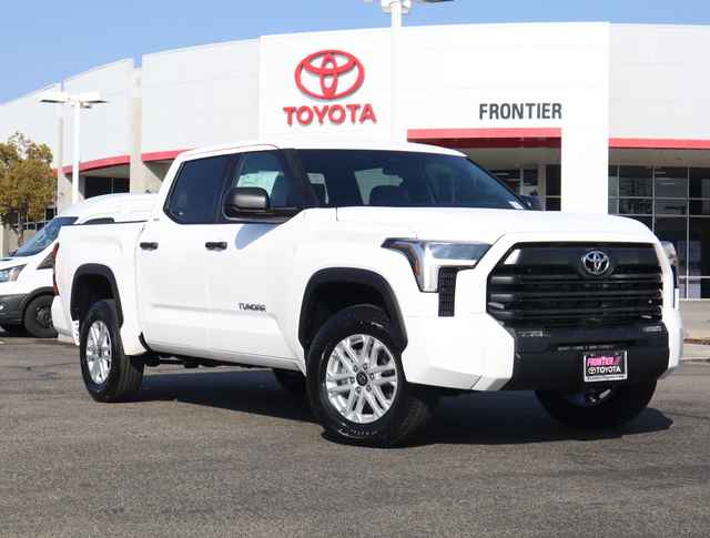 2025 Toyota Tundra 4WD Limited CrewMax 5.5' Bed, SX253133, Photo 1