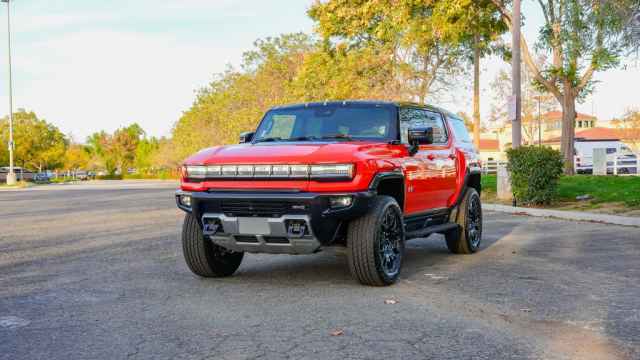 2026 GMC Yukon 4WD 4-door Denali, 2262234T, Photo 1