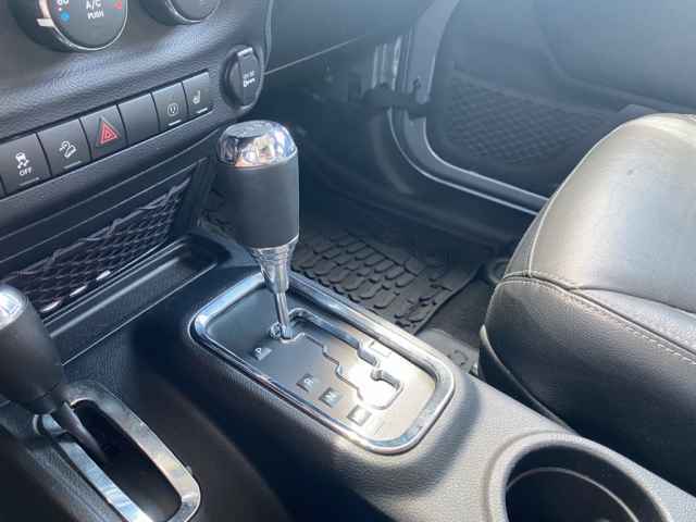 used 2016 Jeep Wrangler Unlimited car, priced at $25,226