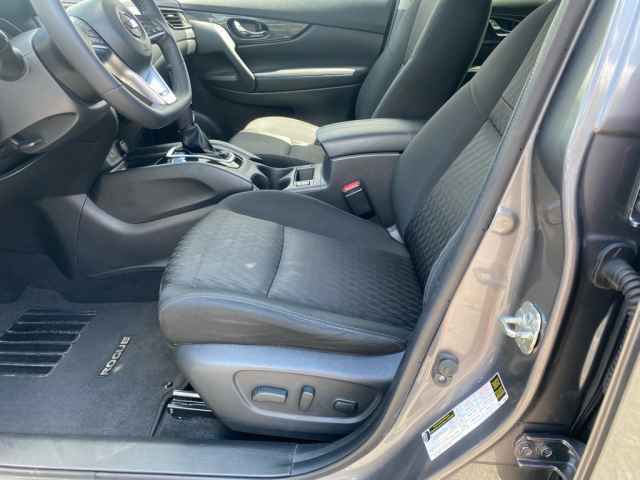 used 2019 Nissan Rogue car, priced at $13,395