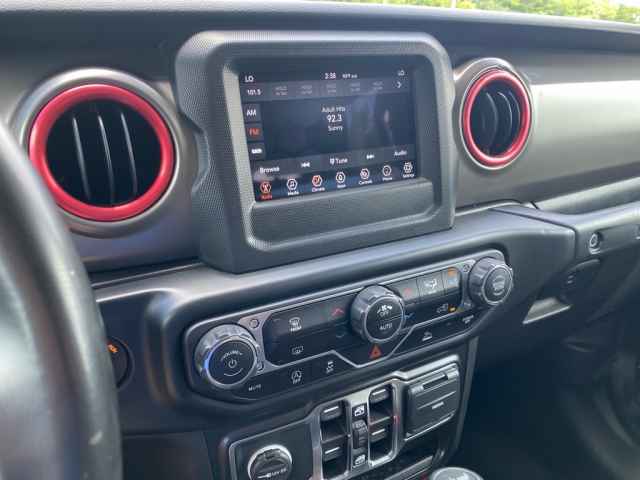 used 2021 Jeep Wrangler Unlimited car, priced at $31,411
