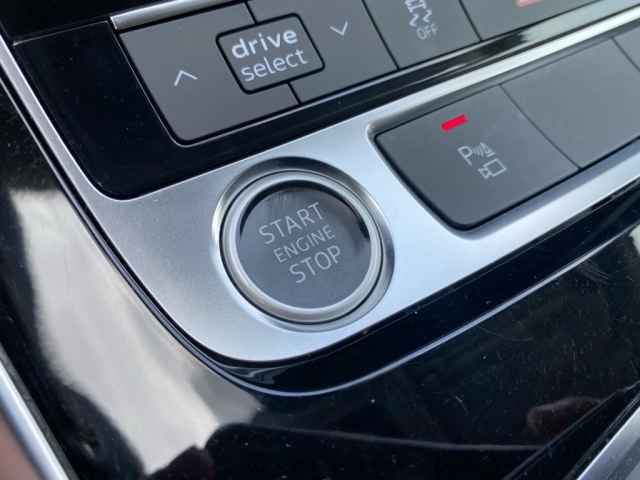 used 2022 Audi Q7 car, priced at $39,995