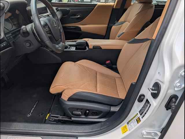 used 2022 Lexus ES 300h car, priced at $36,791