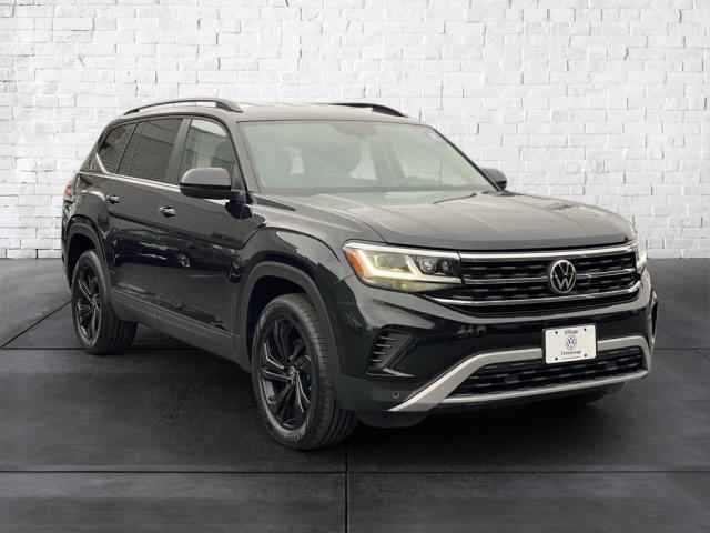 new 2022 Volkswagen Atlas car, priced at $31,428