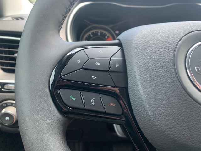 used 2023 Jeep Cherokee car, priced at $24,472