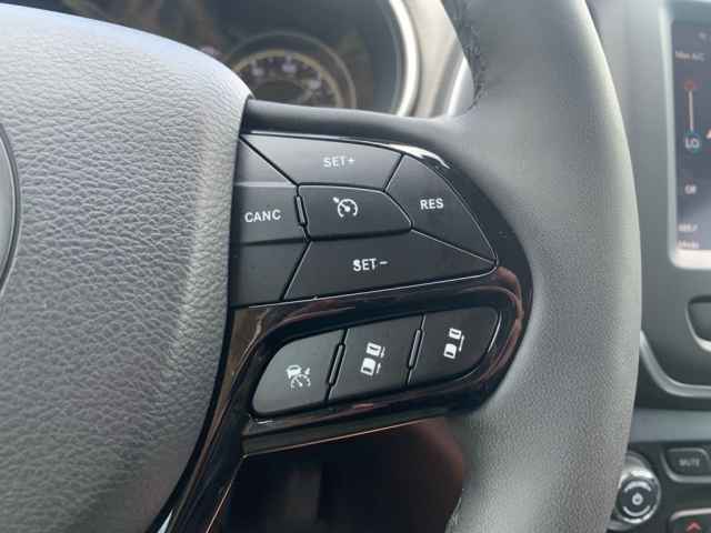 used 2023 Jeep Cherokee car, priced at $24,472