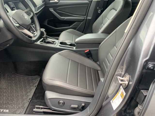 used 2023 Volkswagen Jetta car, priced at $20,995