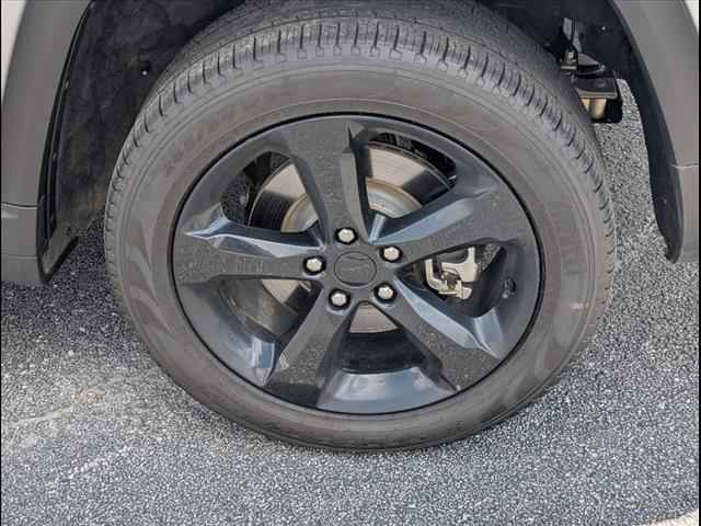 used 2024 Jeep Grand Cherokee L car, priced at $37,561