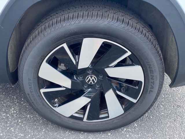 used 2024 Volkswagen Atlas Cross Sport car, priced at $33,786