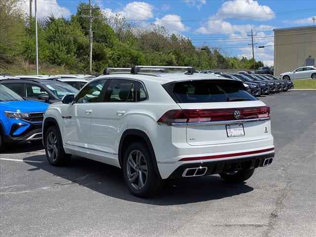 new 2024 Volkswagen Atlas Cross Sport car