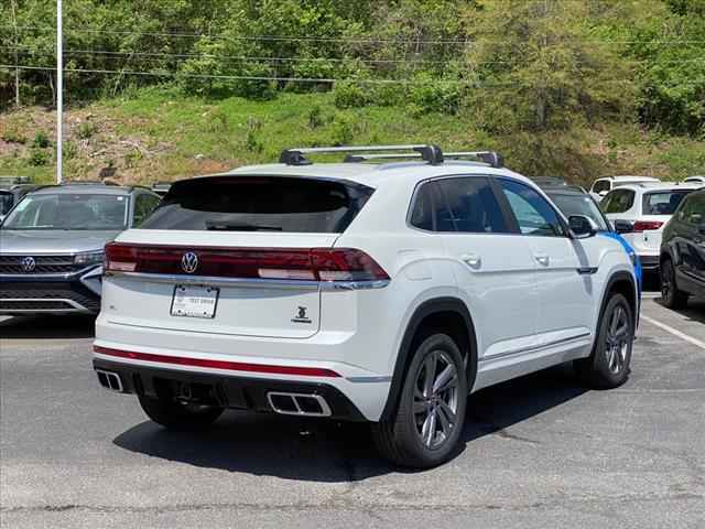 new 2024 Volkswagen Atlas Cross Sport car