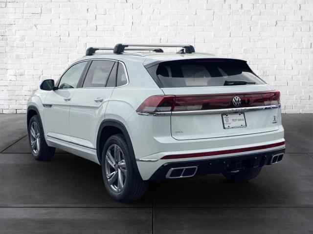 new 2024 Volkswagen Atlas Cross Sport car