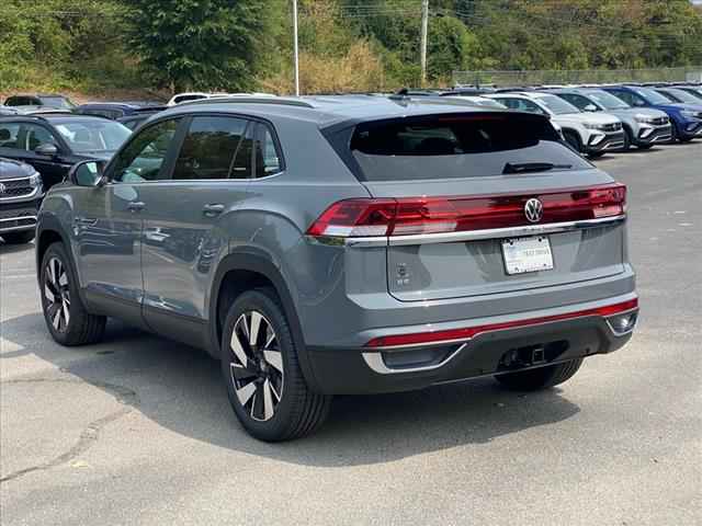 new 2024 Volkswagen Atlas Cross Sport car