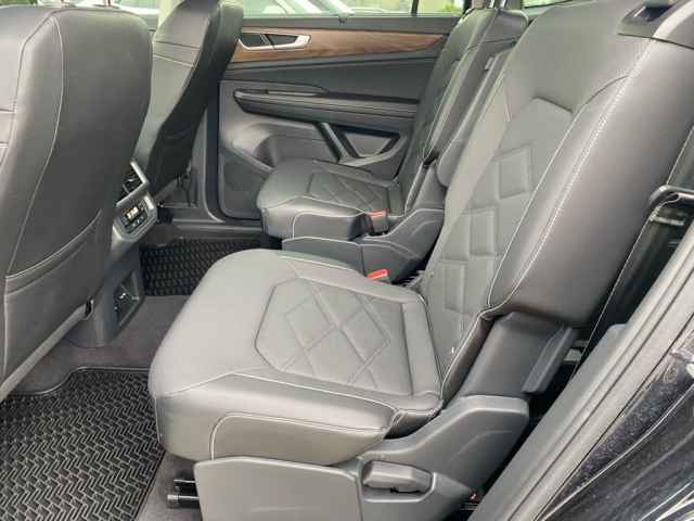 used 2024 Volkswagen Atlas car, priced at $34,995