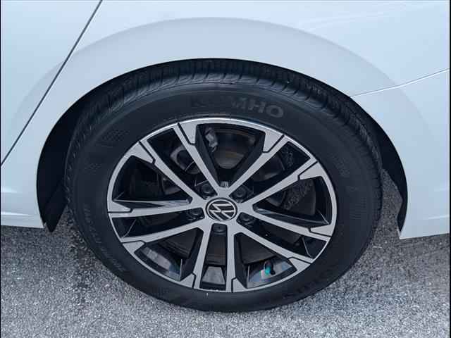 used 2024 Volkswagen Jetta car, priced at $20,861