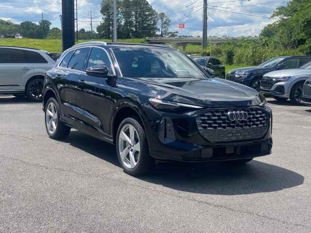 new 2025 Audi Q5 car, priced at $61,300