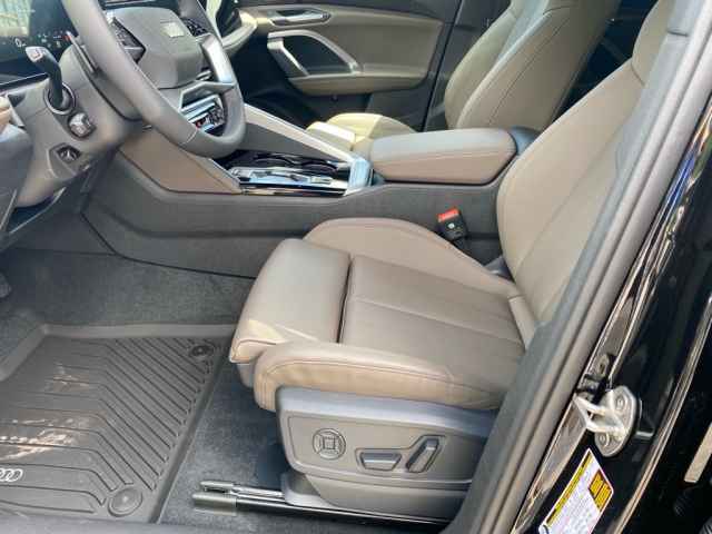 new 2025 Audi Q5 car, priced at $61,300
