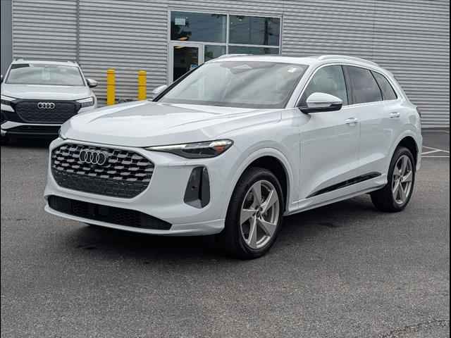 new 2025 Audi Q5 car, priced at $61,300