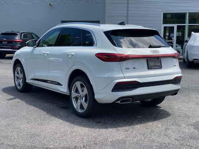 new 2025 Audi Q5 car, priced at $61,300