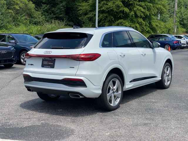 new 2025 Audi Q5 car, priced at $61,300