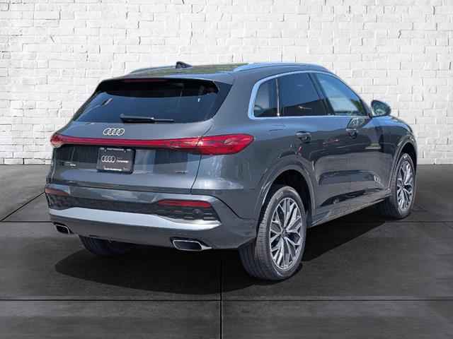 new 2025 Audi Q5 car, priced at $60,975