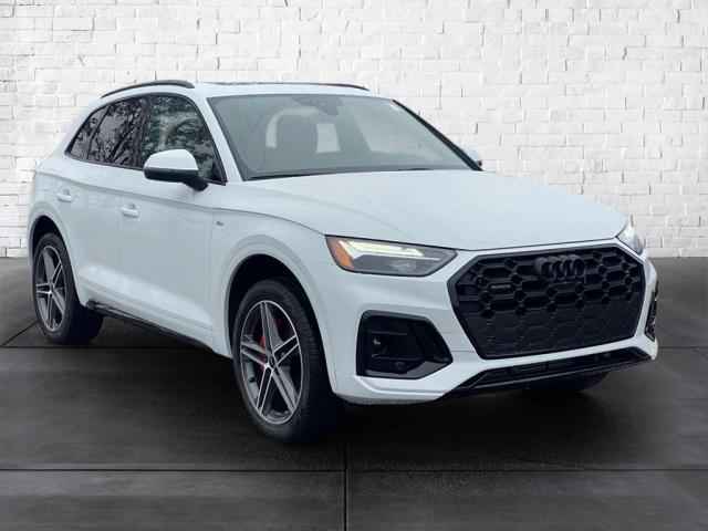 new 2025 Audi Q5 car, priced at $68,435