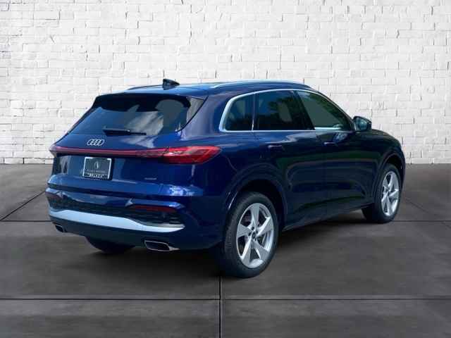 new 2025 Audi Q5 car, priced at $61,390