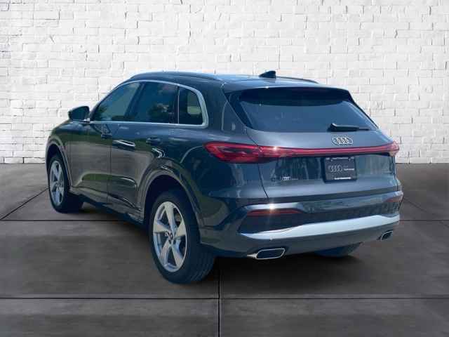 new 2025 Audi Q5 car, priced at $61,300