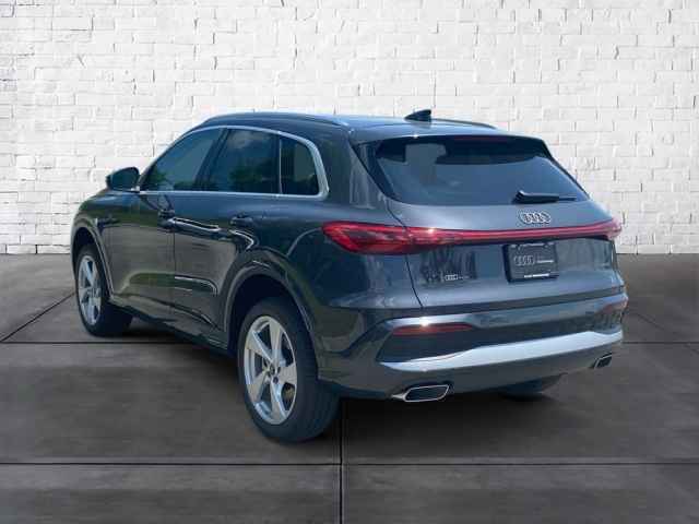 new 2025 Audi Q5 car, priced at $59,390