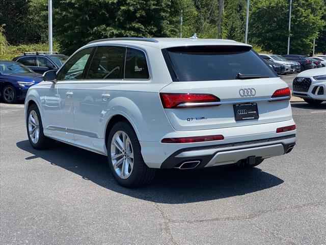 new 2025 Audi Q7 car, priced at $82,435