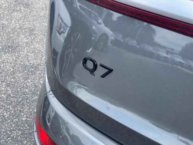 new 2025 Audi Q7 car, priced at $70,050