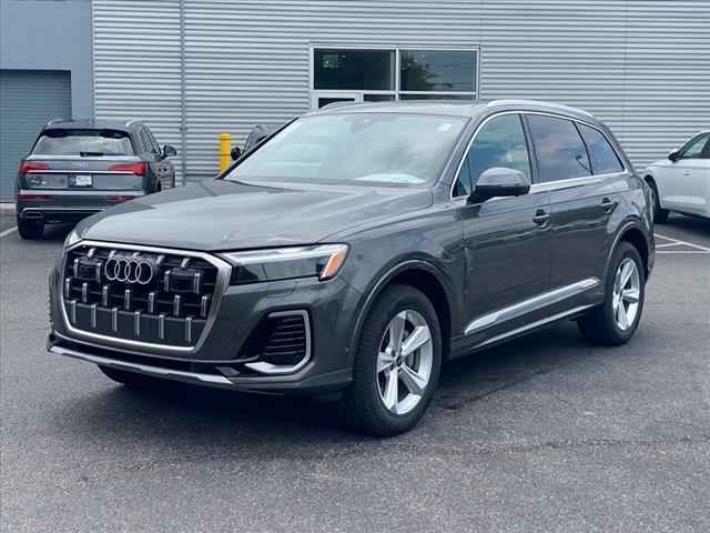 new 2025 Audi Q7 car, priced at $70,050