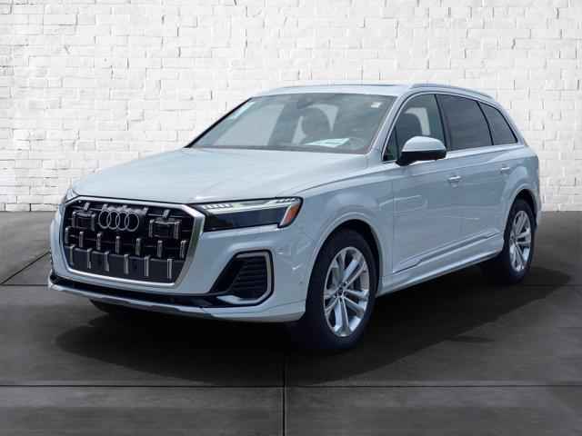 new 2025 Audi Q7 car, priced at $81,655