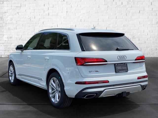 new 2025 Audi Q7 car, priced at $81,655