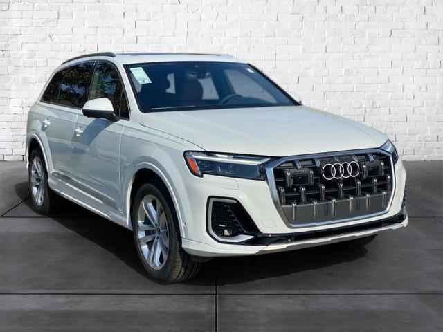 used 2025 Audi Q7 car, priced at $75,800