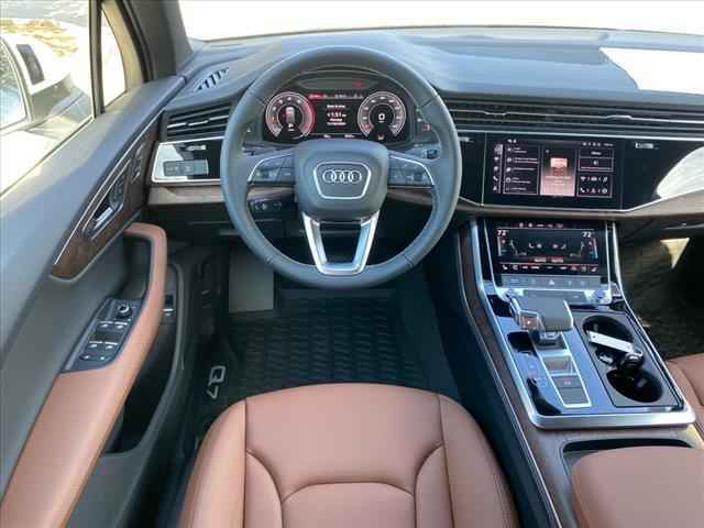 used 2025 Audi Q7 car, priced at $75,800