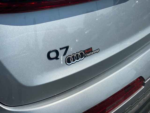 new 2025 Audi Q7 car, priced at $77,605