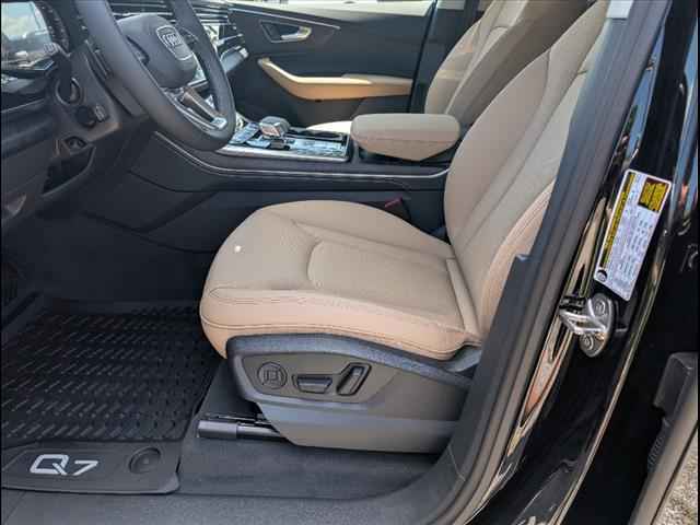 new 2025 Audi Q7 car, priced at $77,450