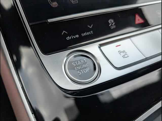 new 2025 Audi Q7 car, priced at $77,450