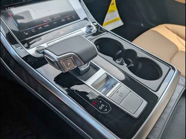 new 2025 Audi Q7 car, priced at $77,450