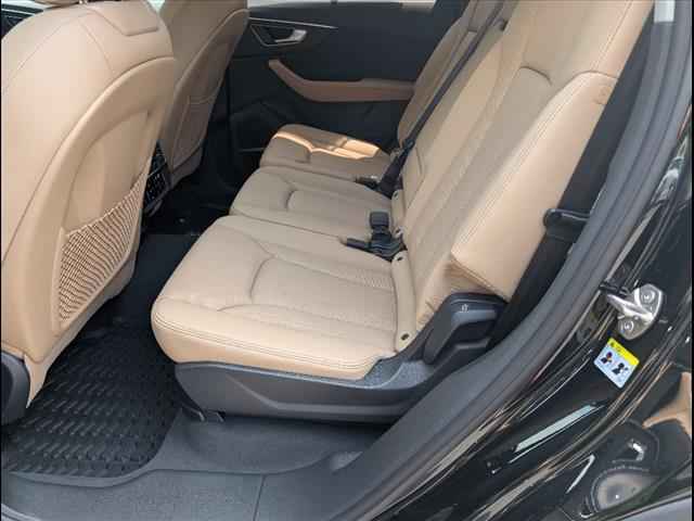 new 2025 Audi Q7 car, priced at $77,450
